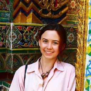 Meet your Posher, Caitlyn